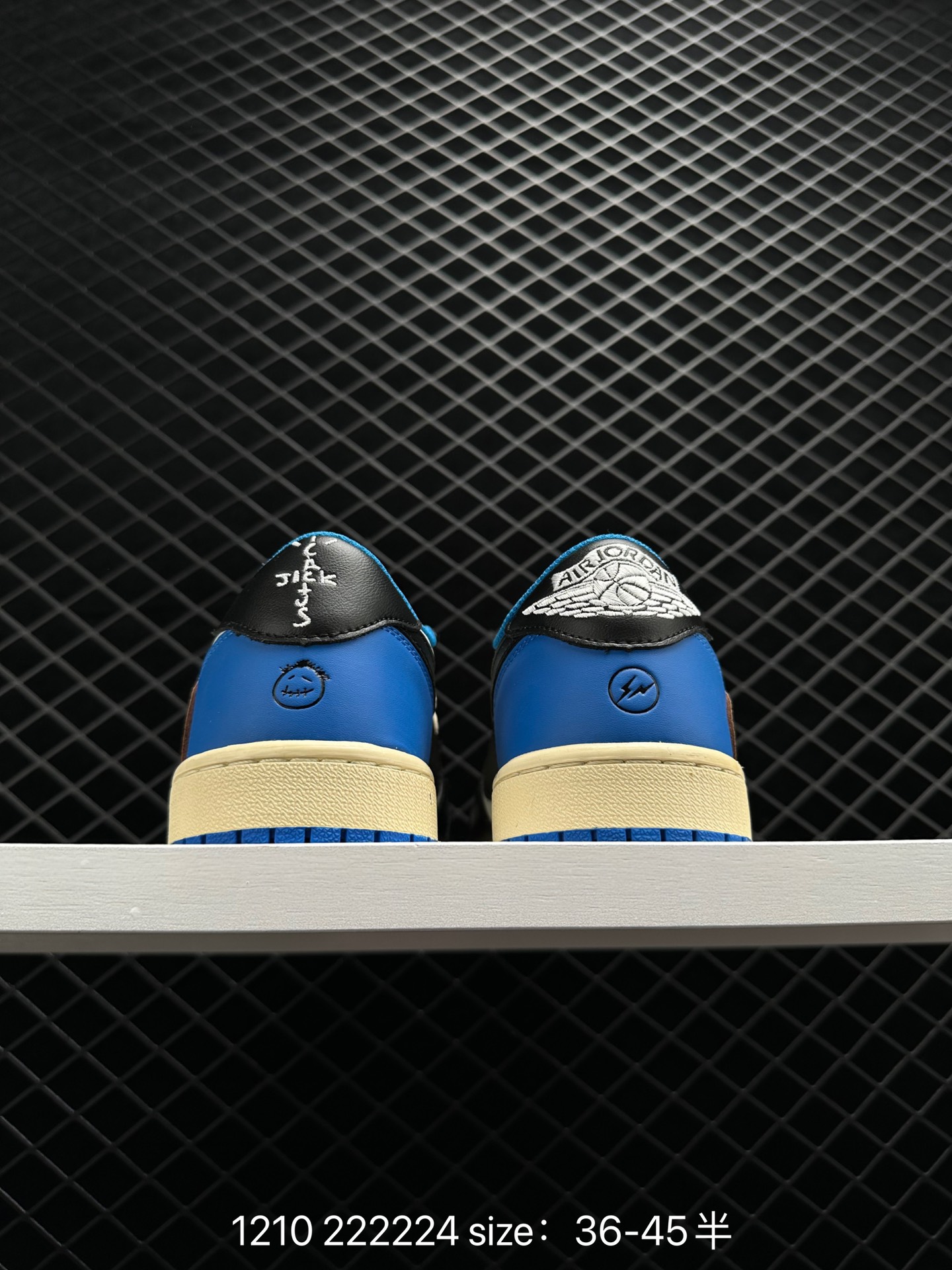 Travis Scott x Air Jordan 1 